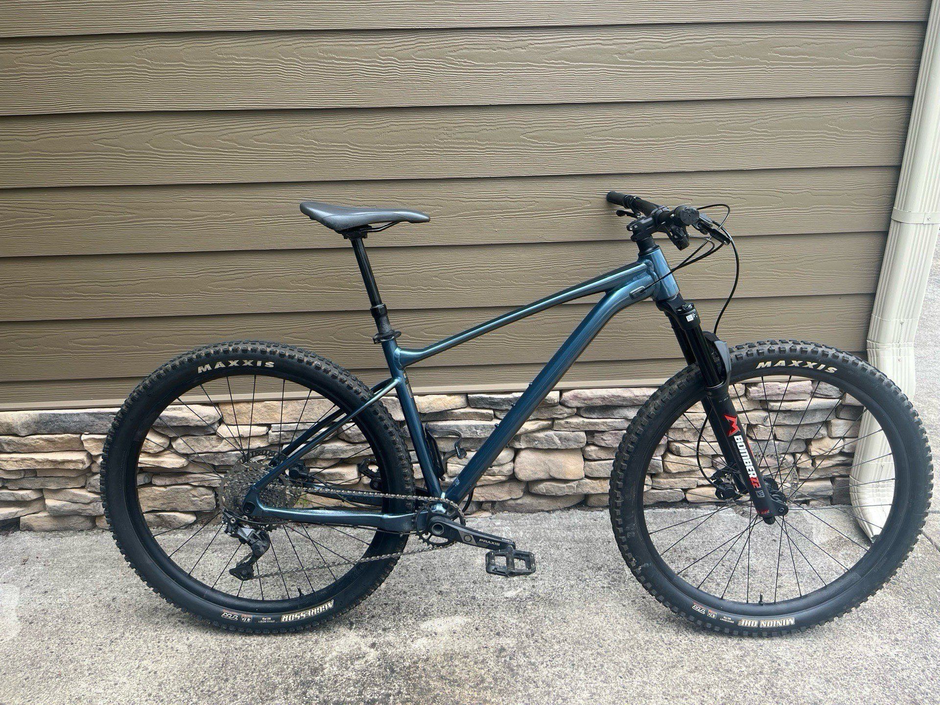 Giant Fathom 2 used in L | buycycle