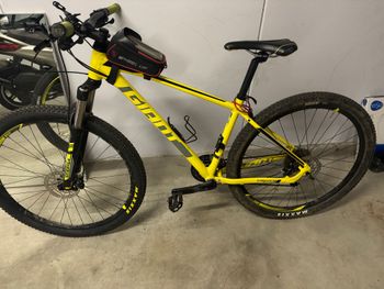 Tweedehands Giant Talon 2018 Mountainbike — afbeelding 8 van 9