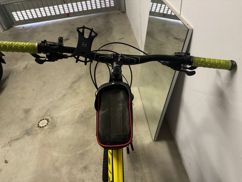 Tweedehands Giant Talon 2018 Mountainbike — afbeelding 4 van 9
