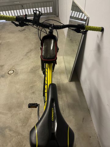 Used Giant Talon 2018 Mountainbike, Orange — image 5 of 9