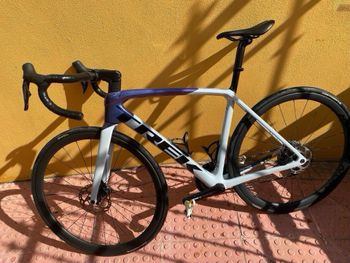 Brugt Trek Émonda SL 6 2024 2024 Road & Gravel — billede 2 af 6