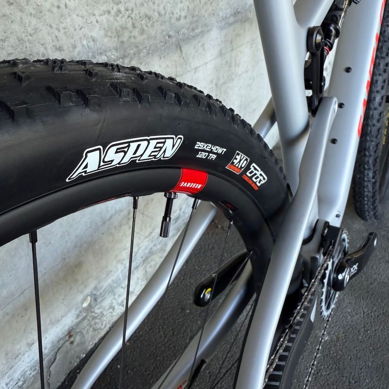 Brugt Santa Cruz Blur Sram Eagle Transmission XX 2024 Mountainbike — billede 4 af 15