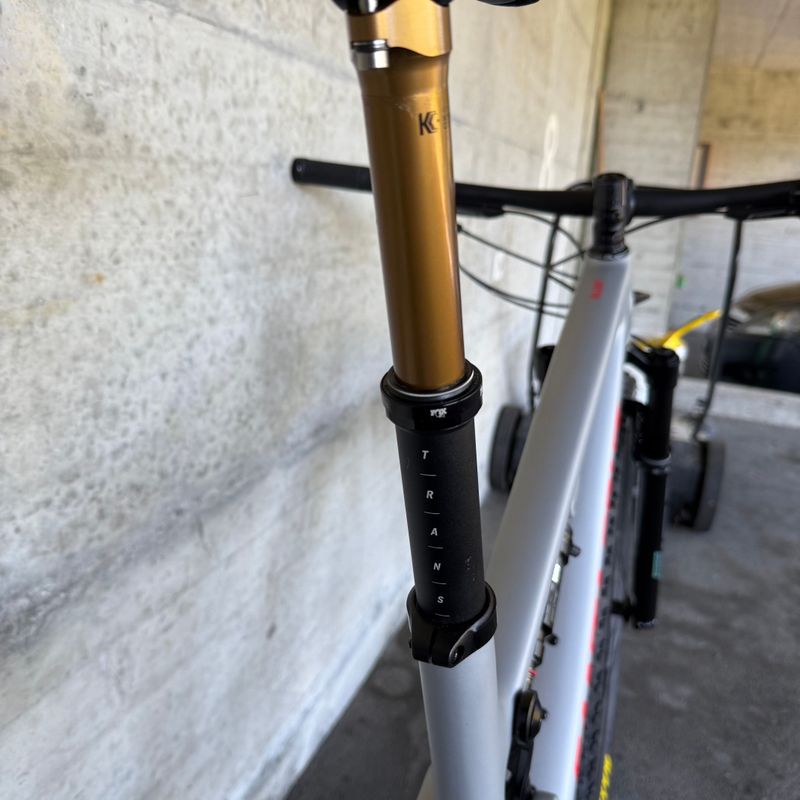 Brugt Santa Cruz Blur Sram Eagle Transmission XX 2024 Mountainbike — billede 12 af 15