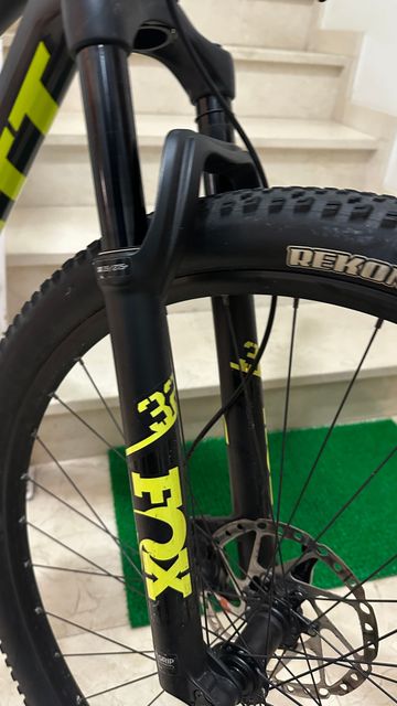 Tweedehands Scott Spark RC 900 Comp 2021 2021 Mountainbike — afbeelding 7 van 8