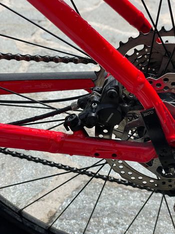 Trek Marlin Shimano Deore 2022 Mountainbike de segunda mano, Rojo — imagen 14 de 16
