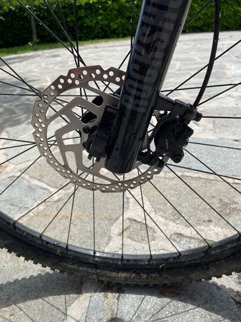 Trek Marlin Shimano Deore 2022 Mountainbike de segunda mano, Rojo — imagen 12 de 16