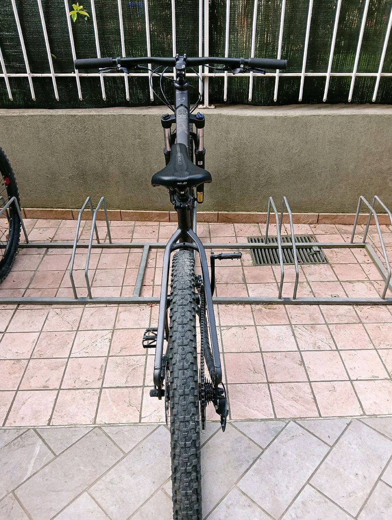 Used Lapierre EDGE 3.9 2023 Mountainbike, Light Gray — image 5 of 5