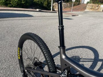 Orbea OIZ M30 2022 2022 Mountainbike de segunda mano, Gris claro — imagen 5 de 11