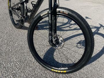 Orbea OIZ M30 2022 2022 Mountainbike de segunda mano, Gris claro — imagen 8 de 11