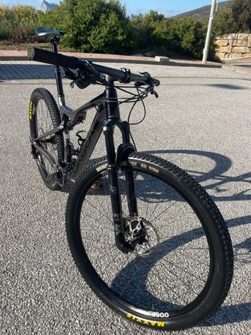 Orbea OIZ M30 2022 2022 Mountainbike de segunda mano, Gris claro — imagen 3 de 11