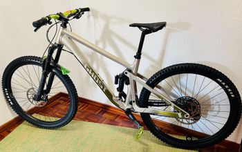 Used Ghost Riot AM 2024 2024 Mountainbike, Light Gray, 29 — image 2 of 16
