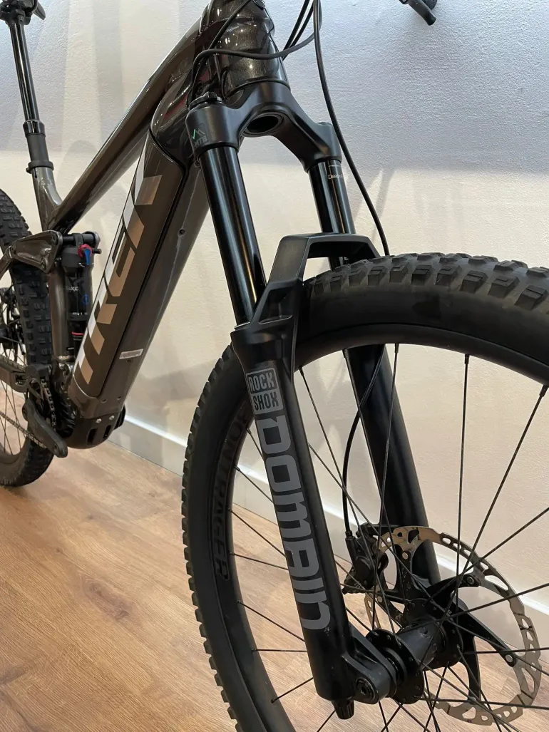 Used Trek Rail 7 2022 Mountainbike, Light Gray — image 8 of 8