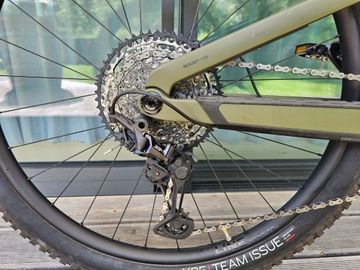 Gebrauchtes Trek Slash 9.7 Gen 5 2023 2023 Mountainbike, Grün, 29 — Bild 13 von 25
