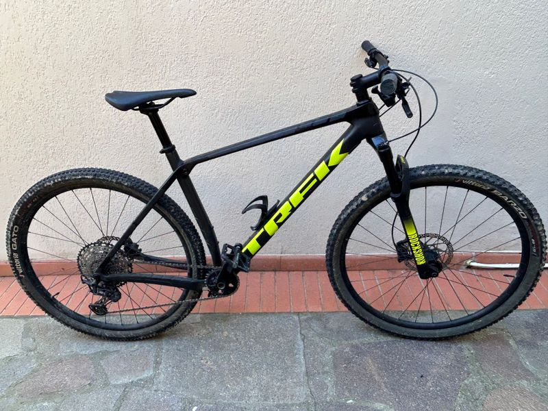 Used Trek Procaliber 9.6 2020 2020 Mountainbike, Black, 27.5, 29 — image 1 of 3