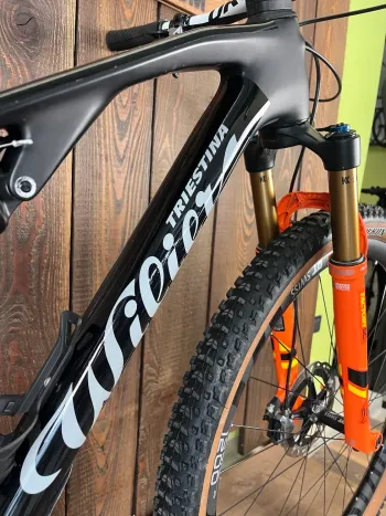 Used Wilier Urta 2023 Mountainbike, Black — image 13 of 14
