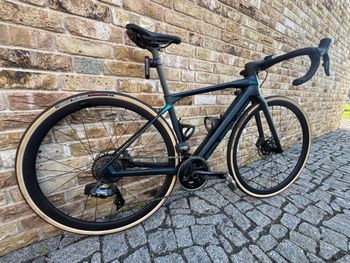 Used BMC Roadmachine AMP ONE 2023 2023 Road & Gravel, Green — image 14 of 23