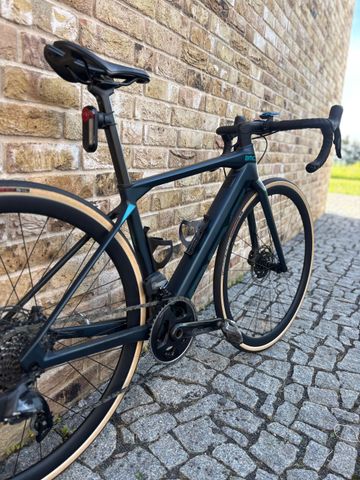 Used BMC Roadmachine AMP ONE 2023 2023 Road & Gravel, Green — image 15 of 23