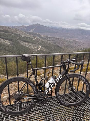 Tweedehands Factor O2 Shimano Ultegra Di2 2022 Road & Gravel