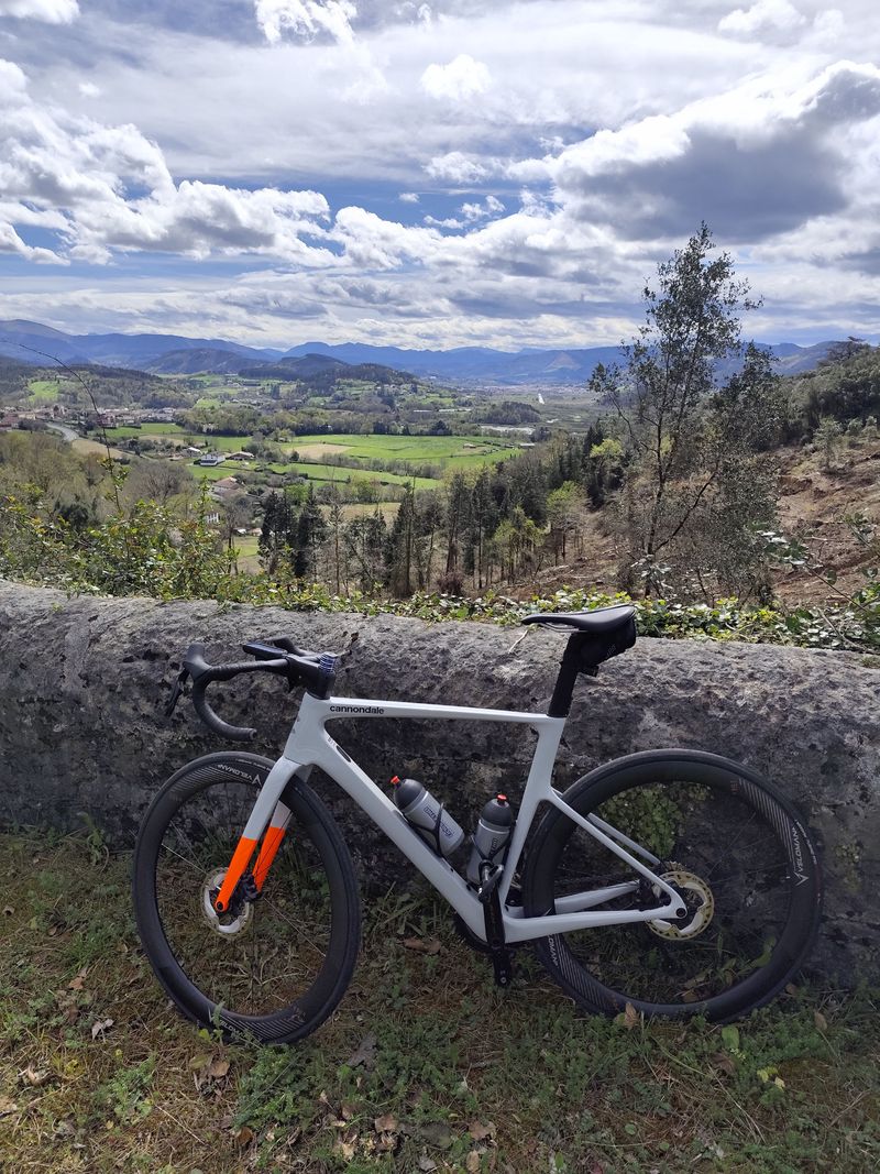 Käytetty Cannondale Evo 3 2026 Road & Gravel — kuva 9 / 11