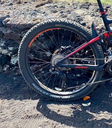 Used Giant Full-E+ 1 2017 2017 Mountainbike, Orange, 27.5 — image 3 of 4