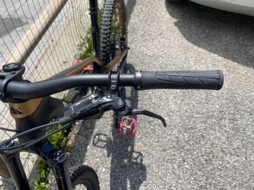 Tweedehands Canyon Spectral CFR 9.0 2020 2020 Mountainbike — afbeelding 4 van 9
