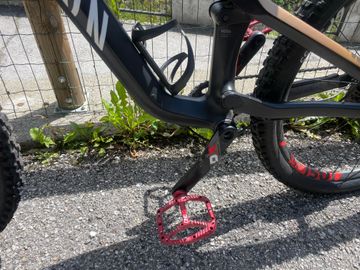 Tweedehands Canyon Spectral CFR 9.0 2020 2020 Mountainbike — afbeelding 3 van 9