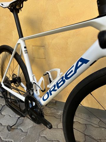 Brugt Orbea ORCA M30iLTD PWR 2024 2024 Road & Gravel — billede 4 af 7