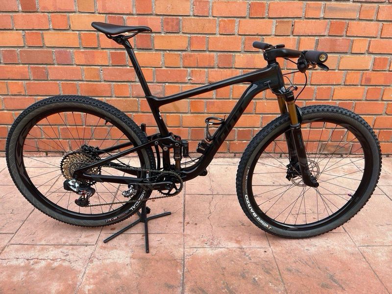Tweedehands Giant Anthem SRAM X01 Eagle 2020 Mountainbike — afbeelding 1 van 25