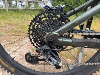 Used Giant Reign E+ 0 2022 2022 Mountainbike, Green, 29 — image 15 of 43