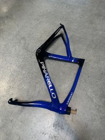Used Pinarello Dogma F Disc Frameset 2024 Road & Gravel, Black — image 5 of 7