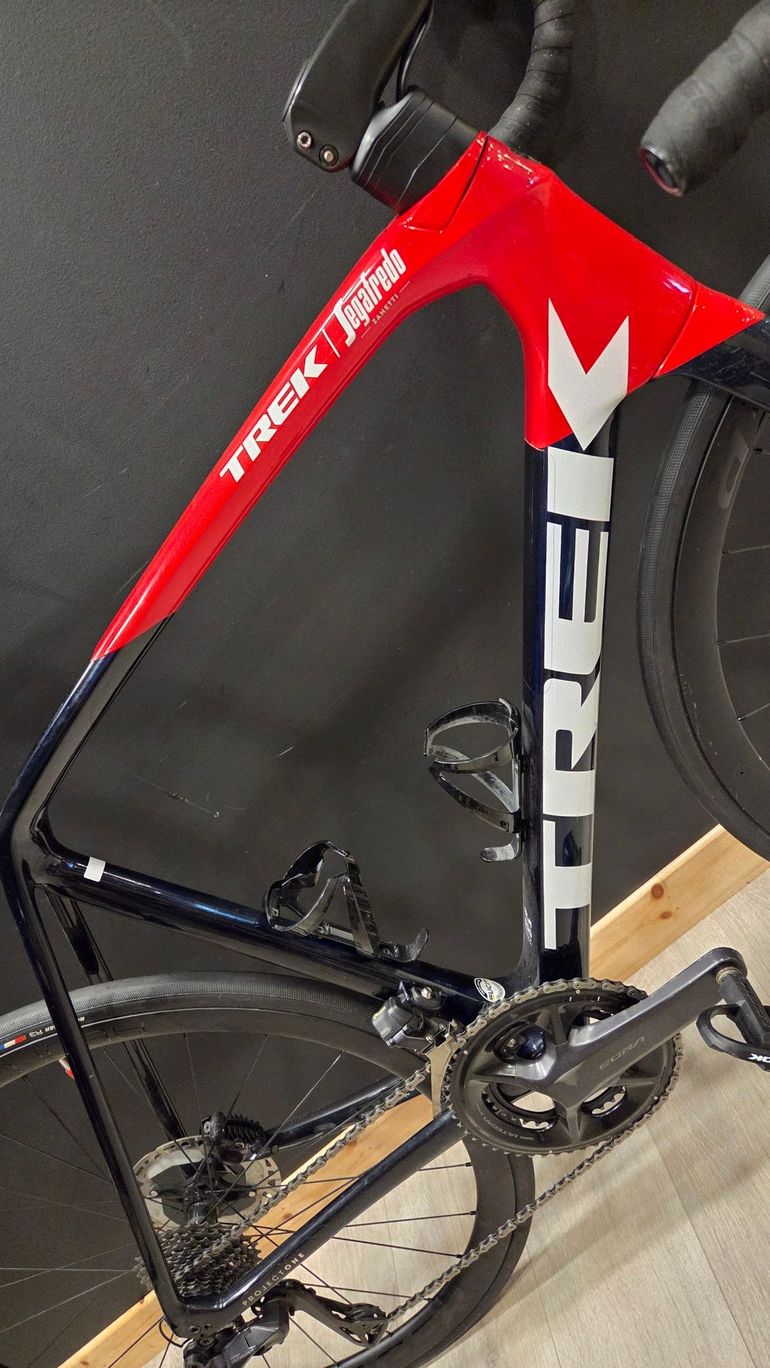 Used Trek Émonda SLR 7 2023 2023 Road & Gravel, Red — image 8 of 8