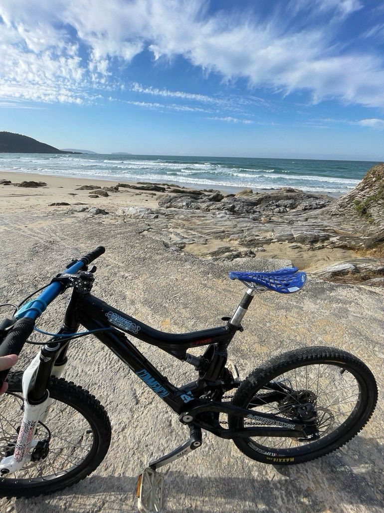 Commencal Supreme Mini Dh 2008 2008 Mountainbike d'occasion — image 3 sur 3