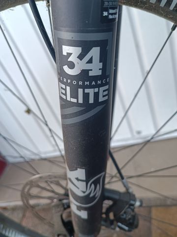 Używany Canyon Neuron CF 9.0 SL 2019 2019 Mountainbike — zdjęcie 5 z 7
