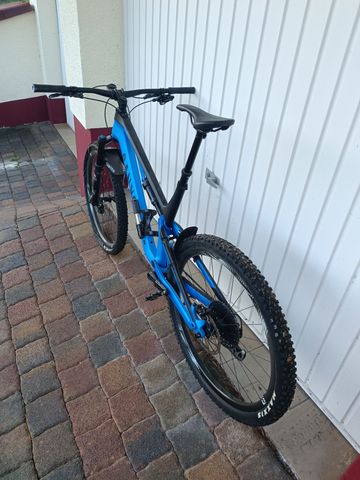 Używany Canyon Neuron CF 9.0 SL 2019 2019 Mountainbike — zdjęcie 3 z 7