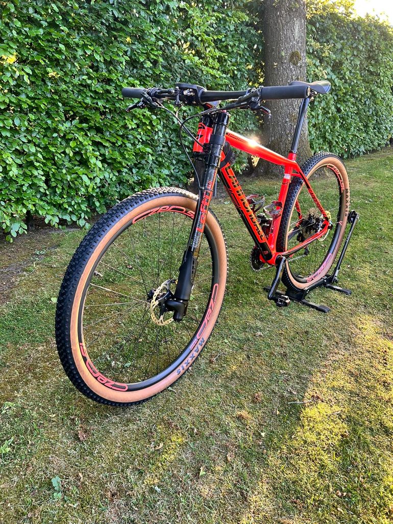 Used Cannondale F-si Shimano XTR Di2 2018 Mountainbike, Red — image 9 of 21