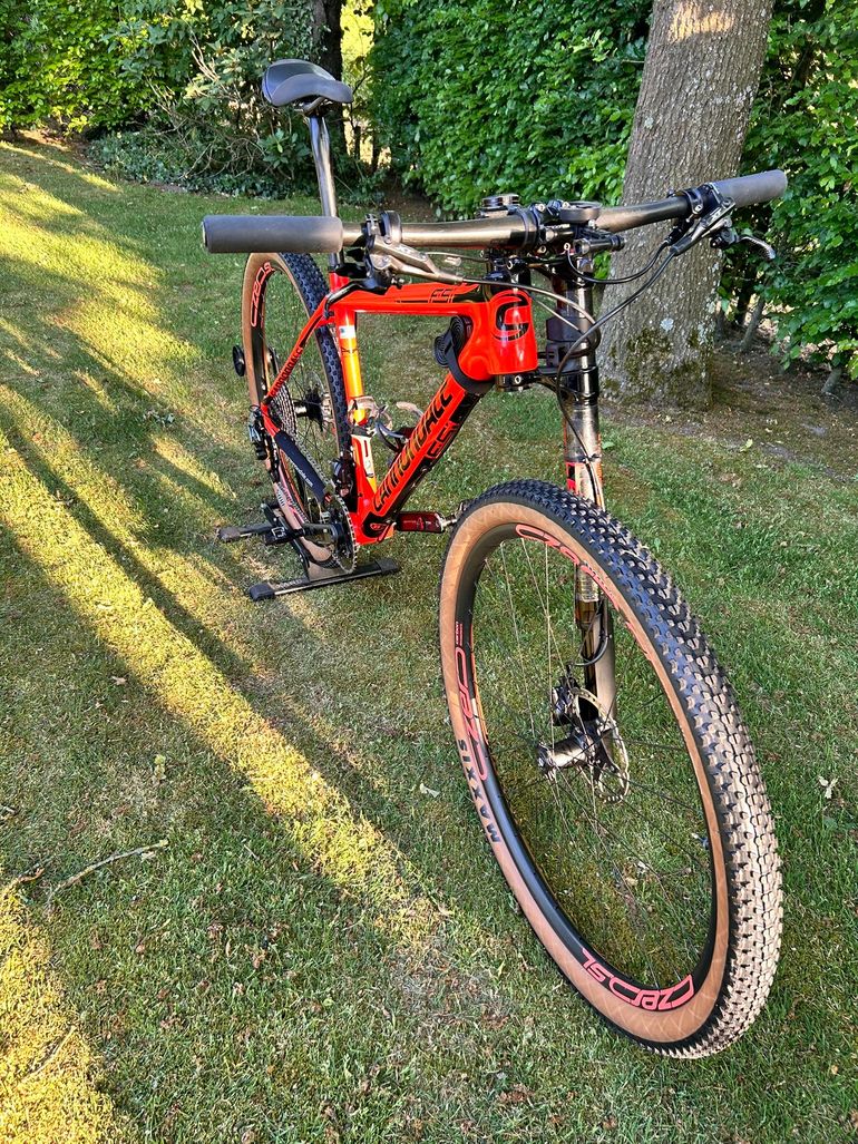 Used Cannondale F-si Shimano XTR Di2 2018 Mountainbike, Red — image 14 of 21