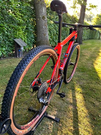 Used Cannondale F-si Shimano XTR Di2 2018 Mountainbike, Red — image 19 of 21