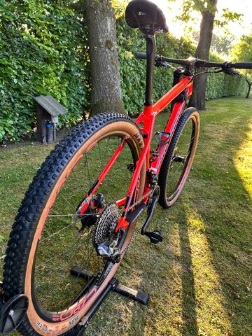 Used Cannondale F-si Shimano XTR Di2 2018 Mountainbike, Red — image 19 of 21