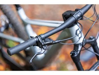 Scott Spark 970 silver (EU) 2023 2023 Mountainbike usato, Grigio chiaro — immagine 10 di 14