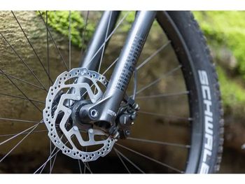 Scott Spark 970 silver (EU) 2023 2023 Mountainbike usato, Grigio chiaro — immagine 4 di 14