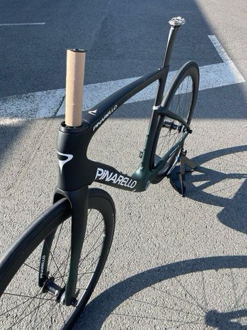 Used Pinarello F9 2025 Road & Gravel, Black — image 4 of 6