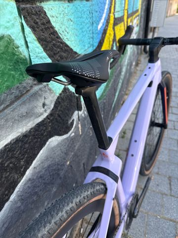 Używany BMC Urs SRAM GX Eagle AXS 2023 Road & Gravel — zdjęcie 6 z 7