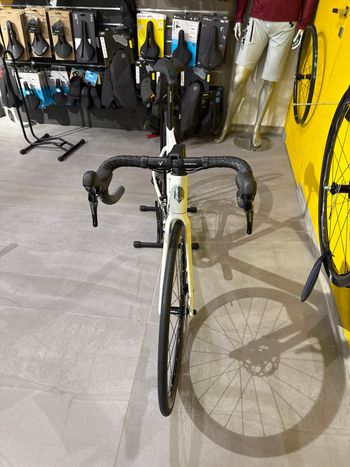 Tweedehands Bianchi Sprint 2025 Road & Gravel — afbeelding 2 van 5