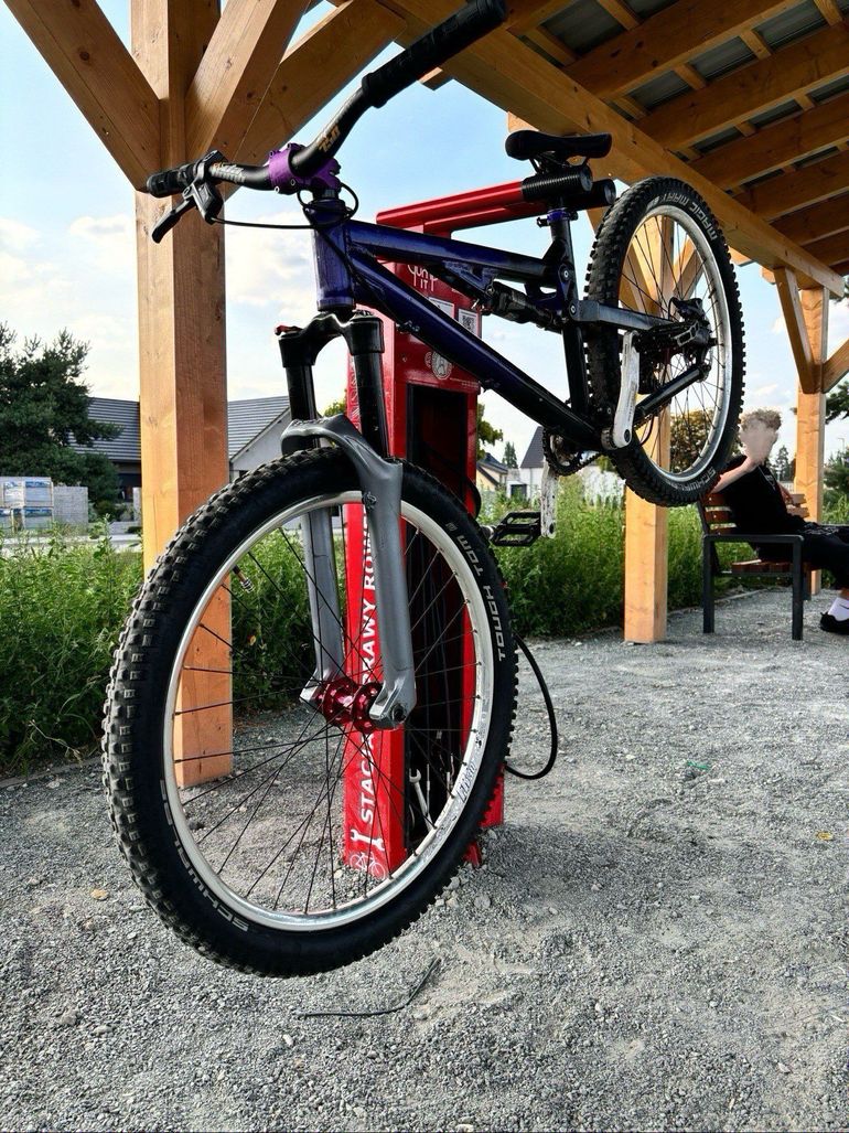 Used YT Industries Yt Industries Play 2010 2010 Mountainbike, Purple — image 7 of 7