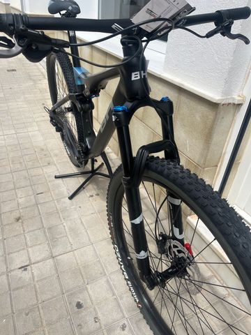 Brugt BH LYNX RACE LT 6.0 2024 2024 Mountainbike — billede 4 af 4