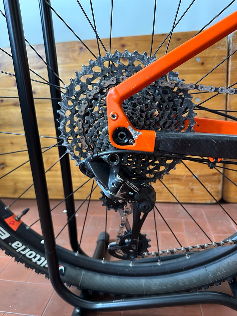 CUBE REACTION Race 2019 2019 Mountainbike usato, Arancione — immagine 2 di 5