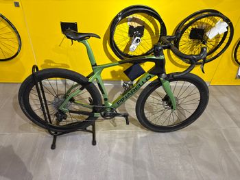 Used Pinarello GREVIL F7 - SHIMANO GRX 820 2024 2024 Road & Gravel