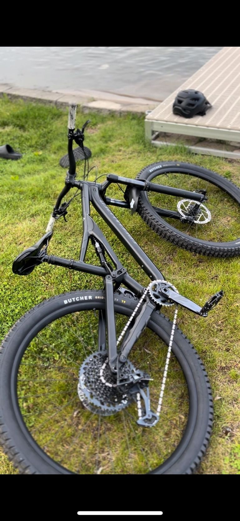 Used Specialized Stumpjumper SRAM GX DH 2022 Mountainbike, Black, 29 — image 2 of 4