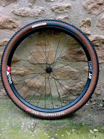 Orbea Oiz Shimano Deore XT 2023 Mountainbike usato, Viola — immagine 6 di 23