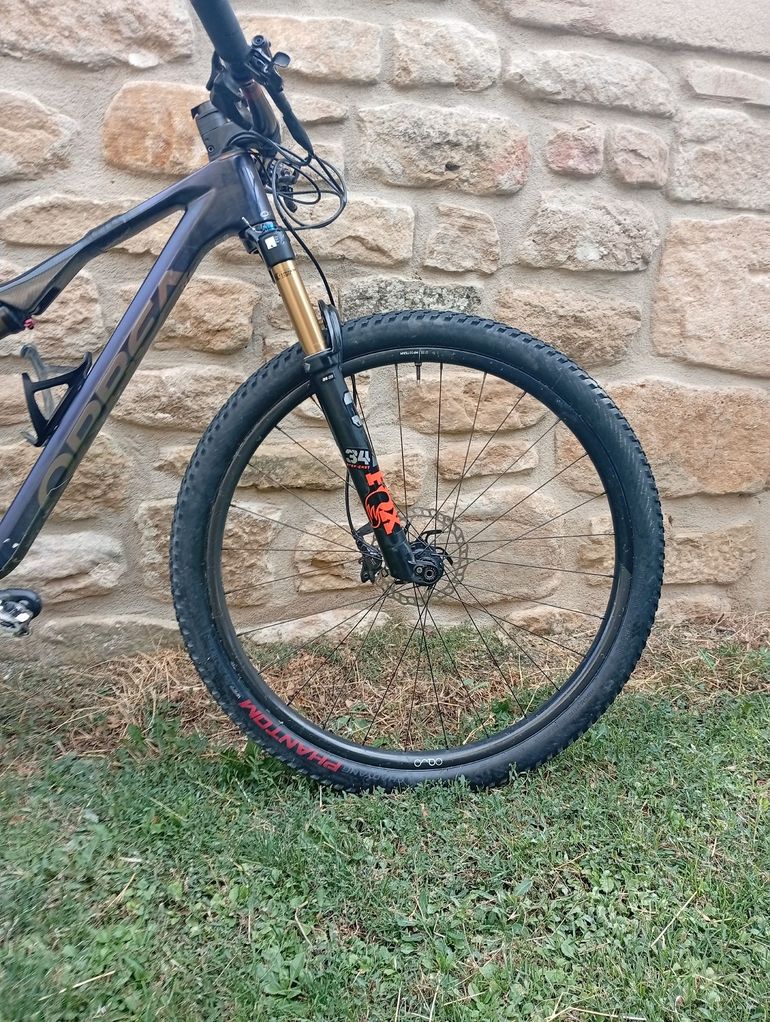 Orbea Oiz Shimano Deore XT 2023 Mountainbike usato, Viola — immagine 5 di 23